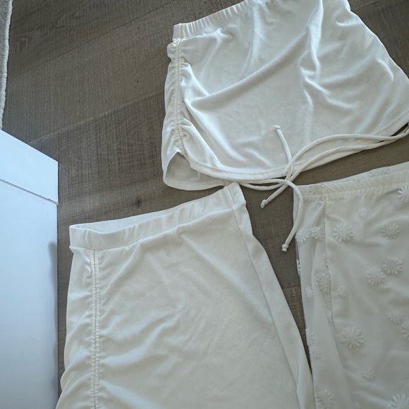 Skirt lot , bodycon size small / extra small pretty little thing, garage & SHEIN - Picture 9 of 9